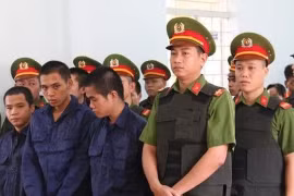 10 đối tượng gây rối ở Bình Thuận lãnh án