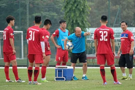 Băn khoăn khi bộ trưởng được đề cử làm chủ tịch VFF