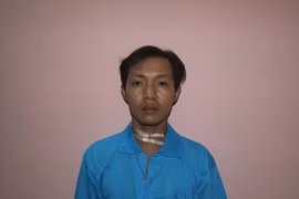 Đâm chết cha bạn gái vì bị từ chối tình cảm