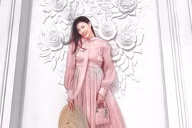 Lan Khuê hóa nàng thơ trong chiếc váy hồng xinh tươi khiến ai cũng xuýt xoa trầm trồ