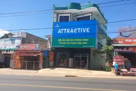 Bó tay với Tập đoàn Hoàng Gia?