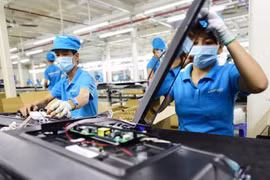 Vợ chủ tịch Asanzo đã rút ra hơn 500 tỉ đồng