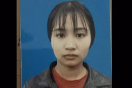 Truy nã 'nữ quái' tuổi 18