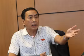 Loạn chứng chỉ hành công chức, viên chức: Cần loại bỏ một kiểu 'giấy phép con'