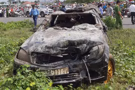 3 người tử vong trên Mercedes: Người vợ đang mang bầu tháng thứ 7