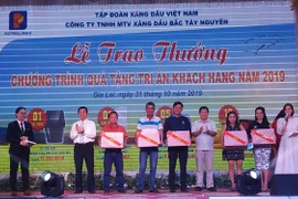 Cty Xăng dầu Bắc Tây Nguyên tri ân khách hàng