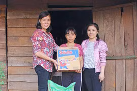 Giúp học trò nghèo thỏa ước mơ con chữ