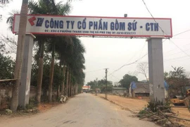 Công ty gốm sứ: Lý Đình Vũ liên hệ nữ cán bộ nhận dầu thải theo quan hệ cá nhân