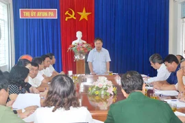 Phó Bí thư Tỉnh ủy Gia Lai Châu Ngọc Tuấn làm việc với Ban Thường vụ Thị ủy Ayun Pa