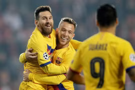 Messi tỏa sáng, Barcelona khuất phục Slavia Prague tại Champions League