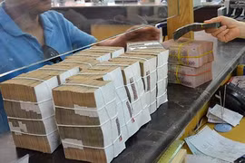 Chính phủ cần vay thêm gần 500.000 tỉ đồng để bù đắp chi tiêu