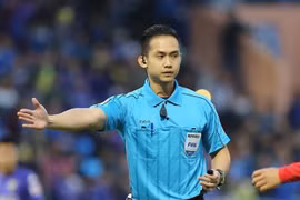 Trọng tài Singapore bắt chính 2 trận quyết định vòng cuối V-League