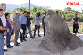 Gia Lai: Giải mã bia Chăm cổ