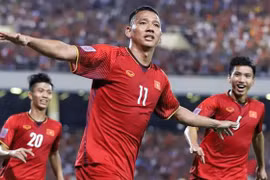 ĐT Việt Nam đang "thừa Rooney, thiếu "Van Nistelrooy"