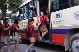 Bộ GD-ĐT đề nghị có quy định tiêu chuẩn xe ô tô đưa đón học sinh