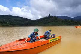 Thảm nạn Trà Leng: Đau đớn tìm kiếm thi thể nạn nhân từ dấu vết chim quạ