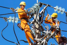 Việt Nam nhập khẩu điện từ Trung Quốc với giá bao nhiêu?