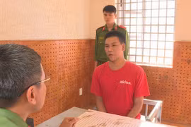 Bị cướp khống chế trong nghĩa trang, người phụ nữ nhanh trí... dụ về nhà