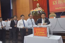 Quảng Nam miễn nhiệm 2 phó chủ tịch UBND, 2 phó chủ tịch HĐND tỉnh
