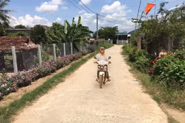 Những con đường hoa của phụ nữ Đak Pơ