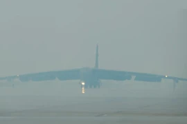Điều B-52 đến Trung Đông, Mỹ muốn cảnh báo Iran?