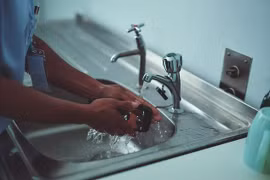 Điện thoại thông minh kháng khuẩn đầu tiên trên thế giới