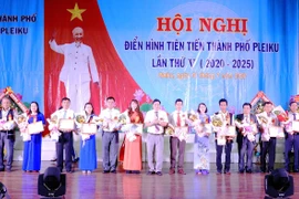 Khen thưởng công tâm góp phần ngăn chặn tiêu cực