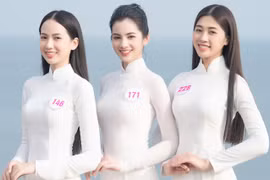 Thí sinh 'Hoa hậu Việt Nam 2020' diện áo dài trắng khoe dáng tại Vũng Tàu