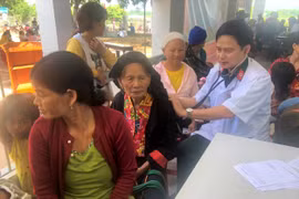 Dịch vụ chăm sóc sức khỏe người cao tuổi ở Gia Lai còn thiếu và yếu