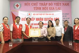 Hội Chữ thập đỏ Gia Lai tiếp nhận hơn 60 triệu đồng ủng hộ đồng bào miền Trung