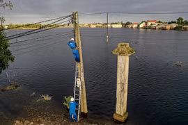 Vina, Mobi, Viettel phải gia cố trạm di động, ăng-ten,... trước 17h ngày 4/11