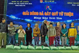 Bế mạc giải bóng đá gây quỹ từ thiện "Nhịp đập trái tim"