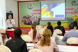 Cập nhật kiến thức cho hướng dẫn viên du lịch ở Gia Lai