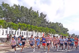 100 vận động viên dự Giải Việt dã truyền thống huyện Đak Pơ