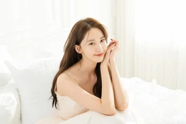 Choáng ngợp với nhan sắc tựa nữ thần của Yoona (SNSD) ở tuổi 30