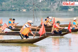 Ấn tượng Hội đua thuyền độc mộc trên sông Pô Cô