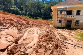 Lâm Đồng: Báo động khẩn nguy cơ sạt lở, ngập úng, hồ đập hư hỏng đe dọa vùng hạ du