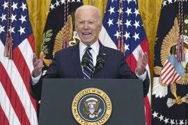 Ông Biden tiết lộ gói 2,6 ngàn tỉ "đi tắt, đón đầu" Trung Quốc