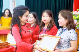 Gia Lai: 207 giáo viên tiểu học được công nhận dạy giỏi cấp tỉnh