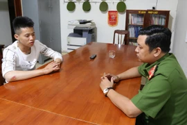 Pleiku: Quái xế lạng lách, ném ớt bột vào Cảnh sát Giao thông