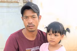 Rơi nước mắt trước hoàn cảnh cặp vợ chồng nghèo ở Pleiku không có tiền chữa bệnh cho con