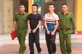 Bắn vào nhà dân để "dằn mặt", ném chất bẩn vào nhà dân để đòi nợ thuê