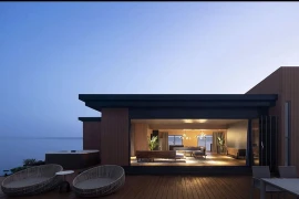 Độc - lạ khách sạn nổi giữa biển khơi