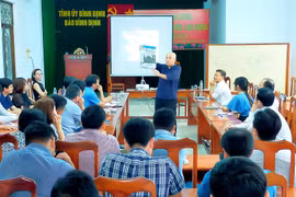 Bồi dưỡng kỹ năng tác nghiệp ảnh báo chí hiện đại