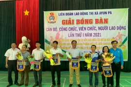 Ayun Pa: Khai mạc Giải Bóng bàn cán bộ, công chức, viên chức, người lao động