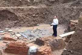 'Còn nhiều dấu hỏi về kinh đô hoa lệ nghìn năm...'