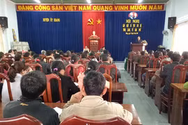 Huyện ủy Kbang gặp mặt Bí thư các chi bộ thôn, làng, tổ dân phố