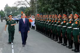 Chủ tịch nước thăm và chúc Tết cán bộ, chiến sĩ Quân đoàn 4