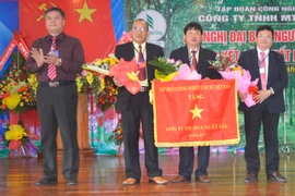 Cao su Chư Pah phấn đấu thu nhập 6,9 triệu đồng/người/tháng