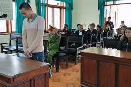 Hà Tĩnh: Chém Phó trưởng trạm y tế, "ma men" lĩnh 2 năm tù